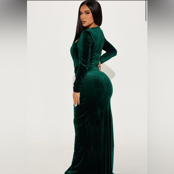 Fashion nova- Fiona Velvet Maxi Dress - Hunter - Picture 2 of 4